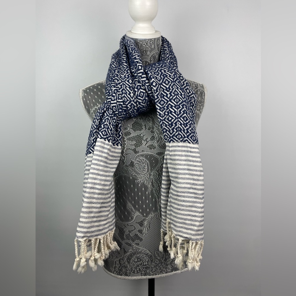 Textured Blue‎ White Striped Rectangular Scarf Beach Throw Blanket Fringe Hem - Picture 7 of 7